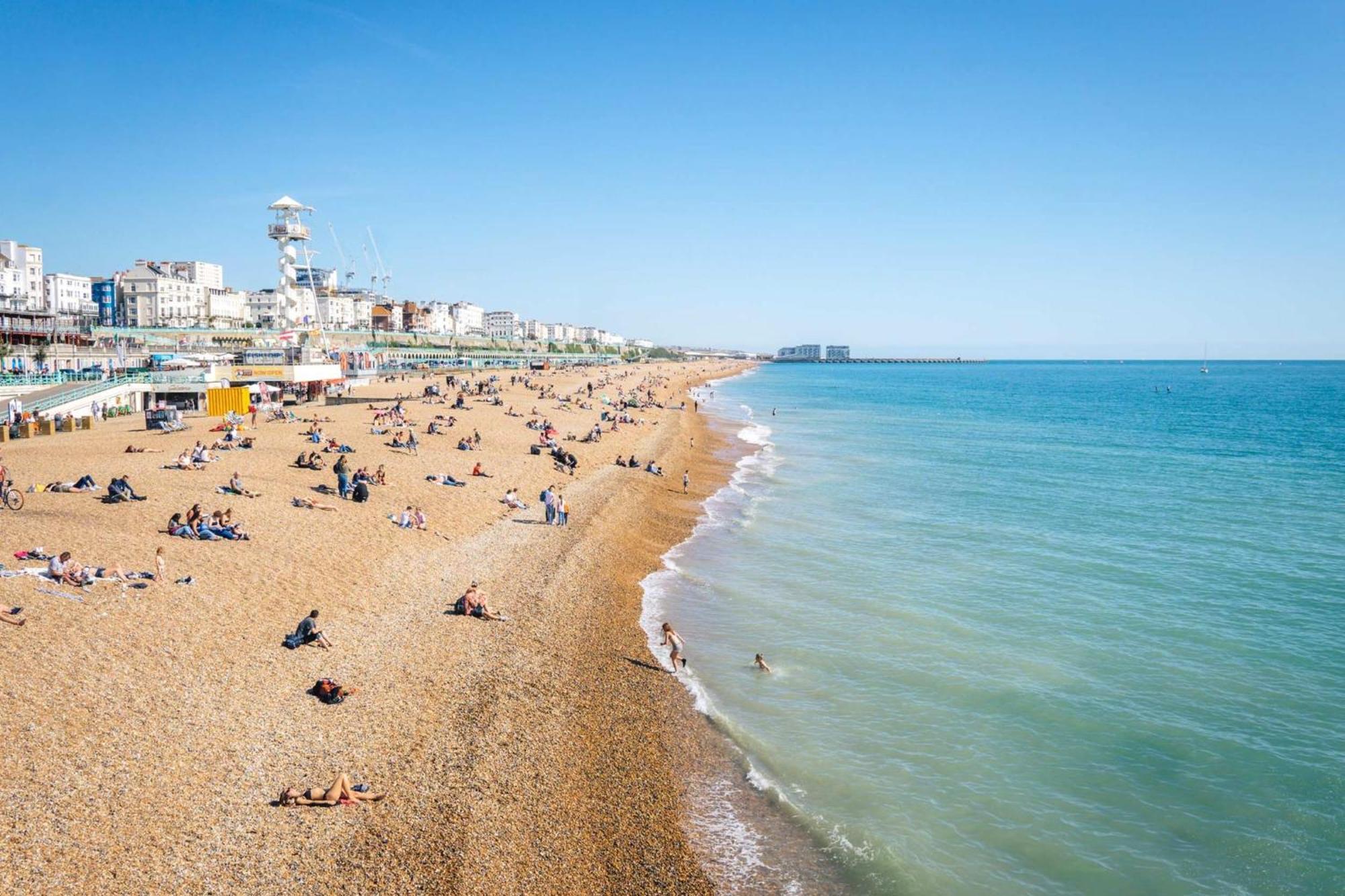 Central 2 Bed 2 Bath Apartment Near Brighton College, Beach, Hospital - Long Stay Offers Εξωτερικό φωτογραφία