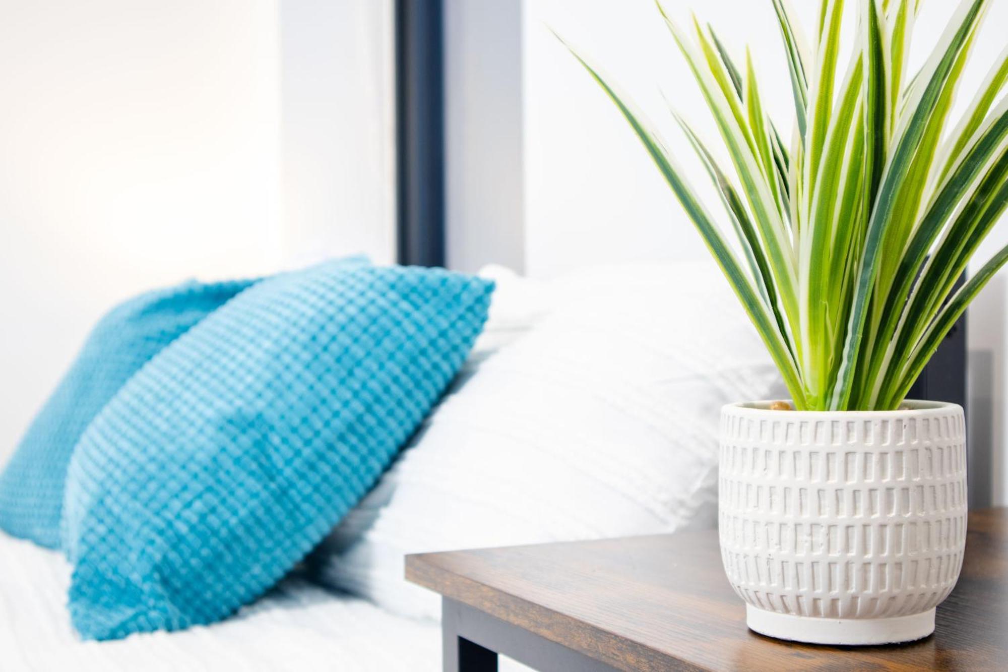 Central 2 Bed 2 Bath Apartment Near Brighton College, Beach, Hospital - Long Stay Offers Εξωτερικό φωτογραφία